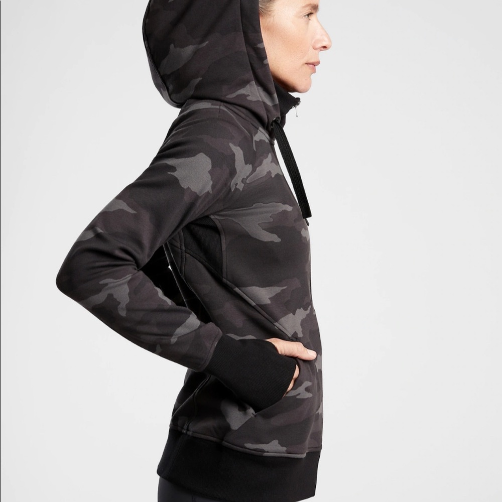 NWOT Athleta Triumph Printed Hoodie